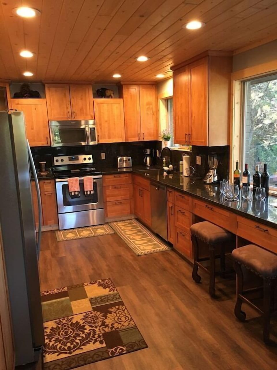 28' of new granite countertops