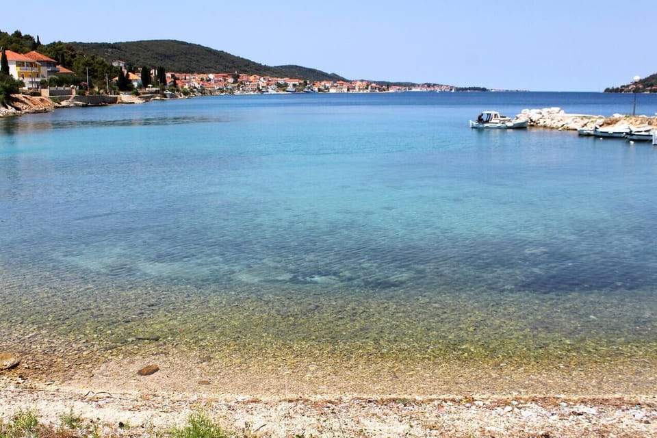Nearby beaches