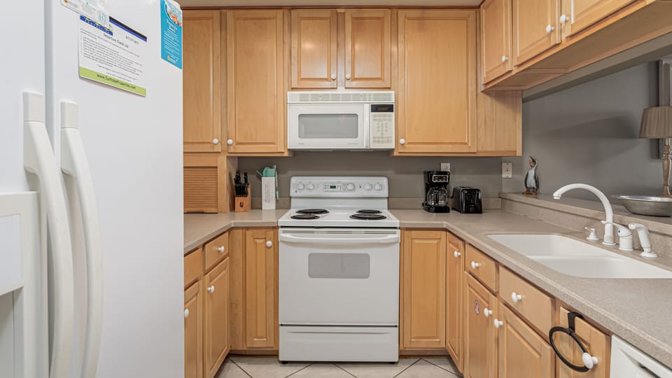 Cook dinner in the fully equipped kitchen