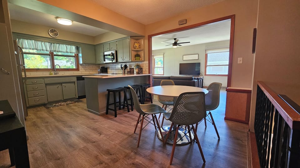 Welcome back to Betty's Bungalow!