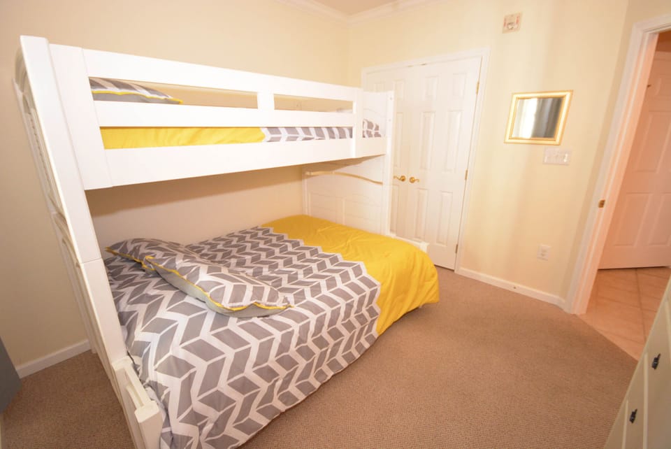 Third Bedroom - Pyramid Bunk Bed