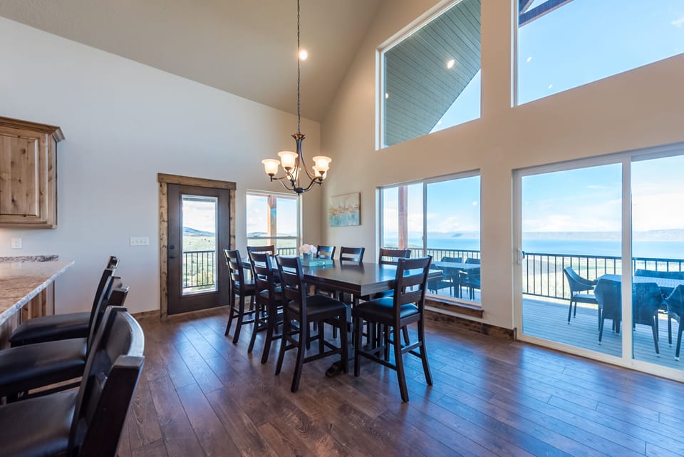 Shundahai Lodge-Dining Table (seats 8-Main Floor NE)