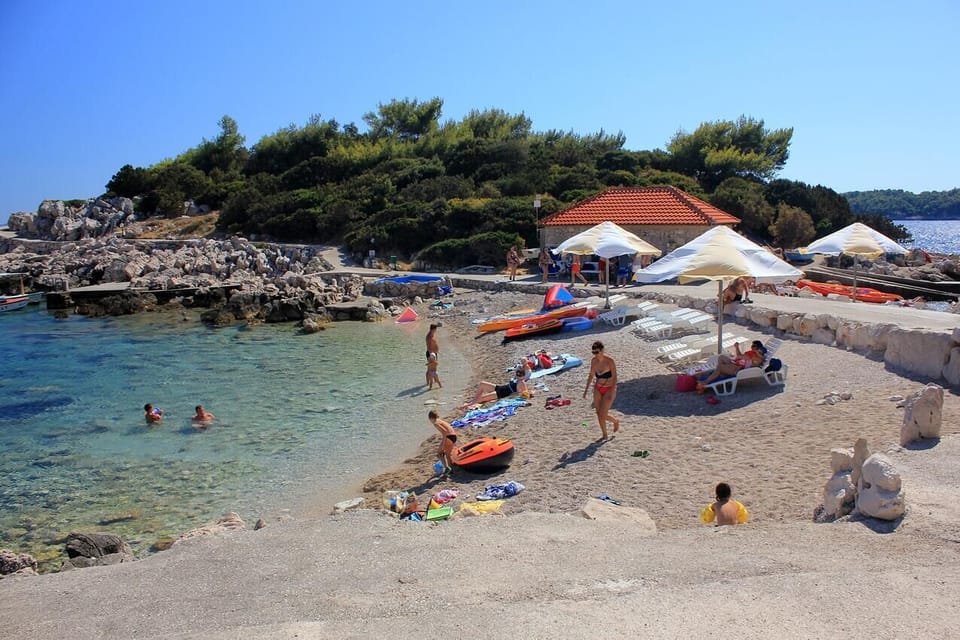 Nearby beaches