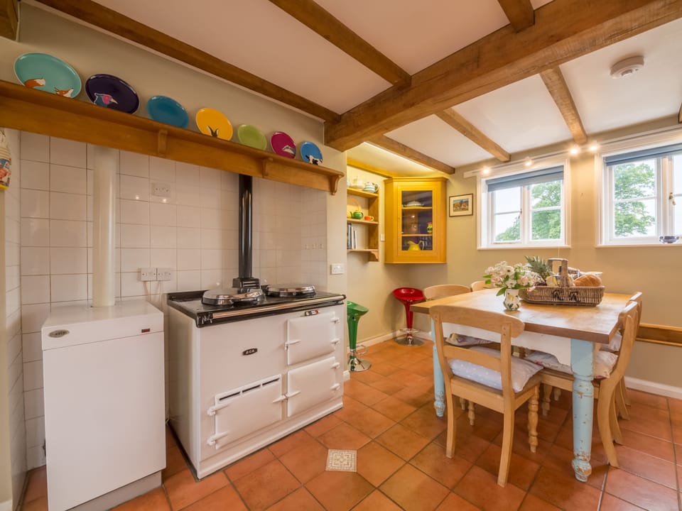The Aga and breakfast area in Bearwood House