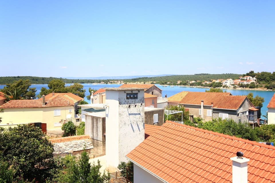 Balcony 2
