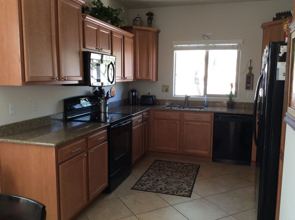 Fully equipped kitchen 