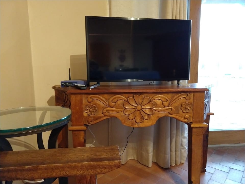 Smart TV with Netflix