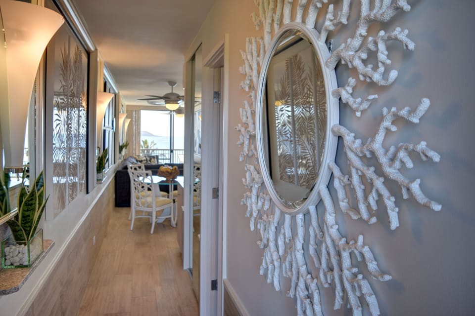 Incredible entryway