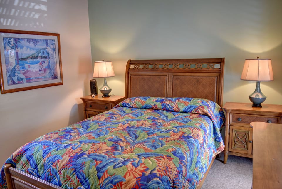 Nicely decorated guest bedroom