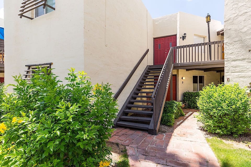Come on in! We would love to host your stay at this 1 bedroom, ground level condo