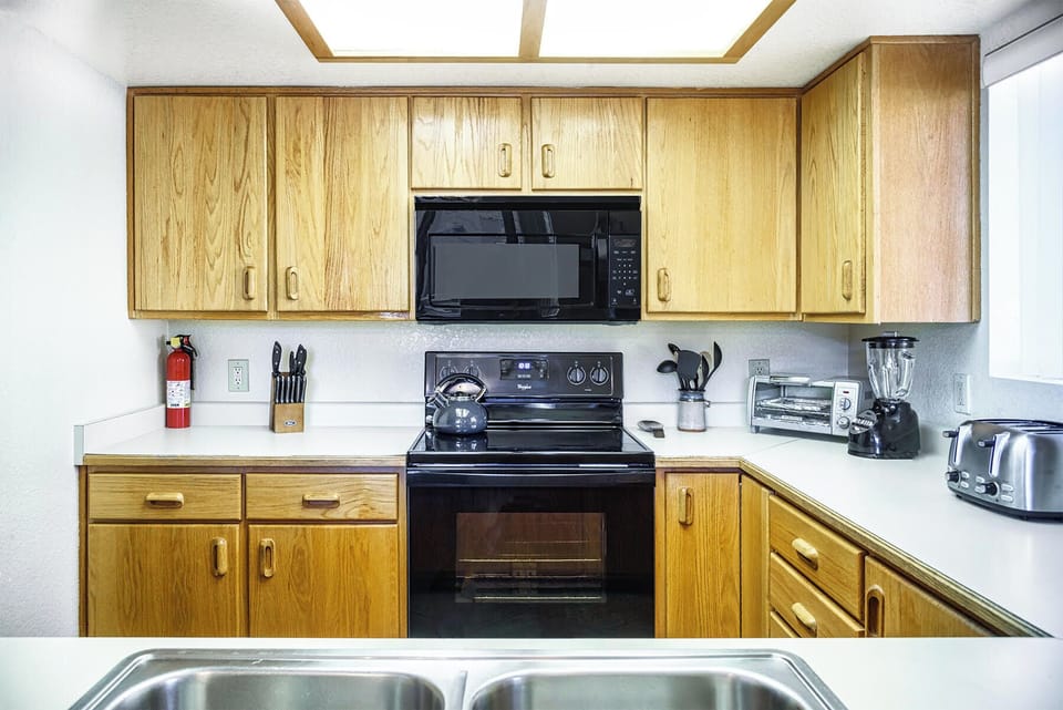 Full Kitchen