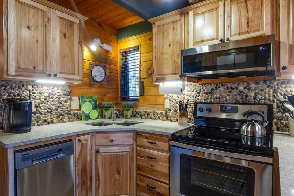 Kitchen - Main Level
