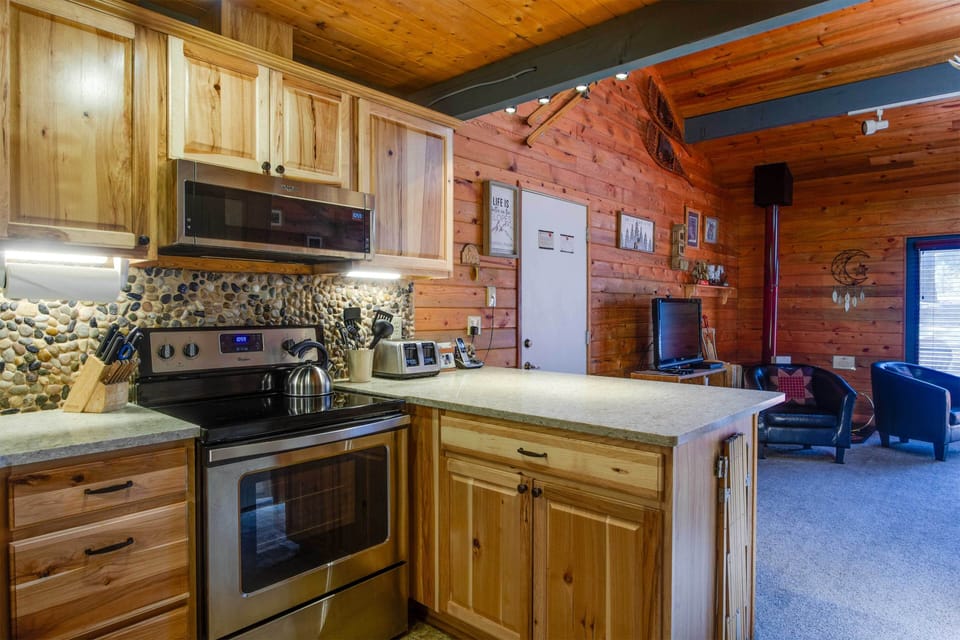 Kitchen - Main Level