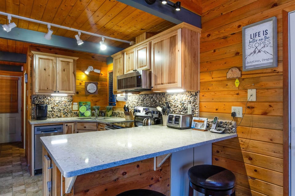 Kitchen - Main Level