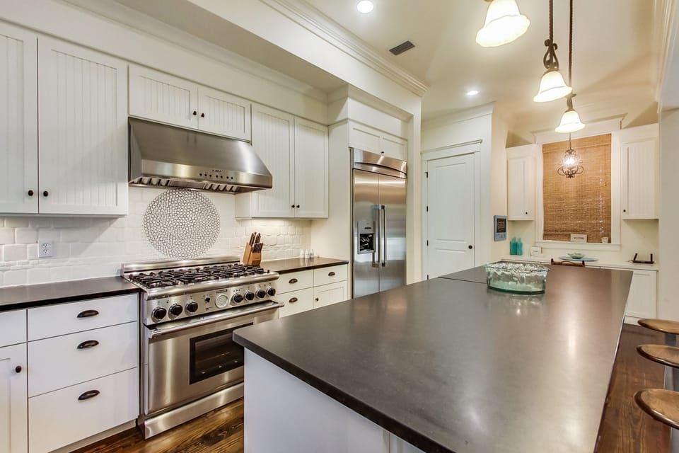 First Floor: Kitchen
