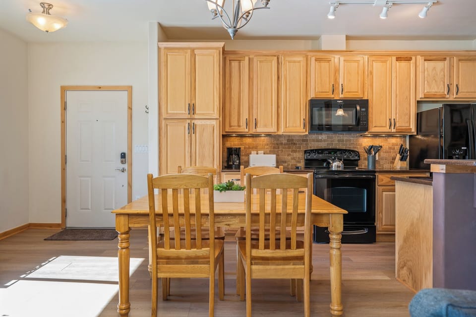 Seating for four at the dining room table