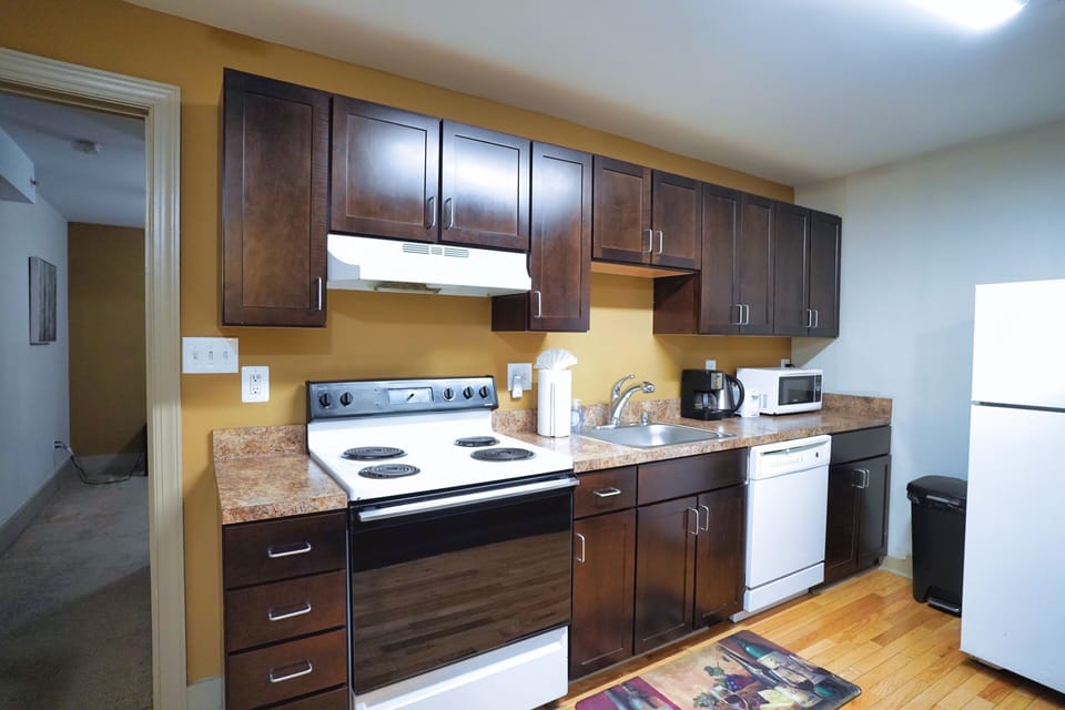 Full kitchen equipped with all the utensils you need to make a good meal!
