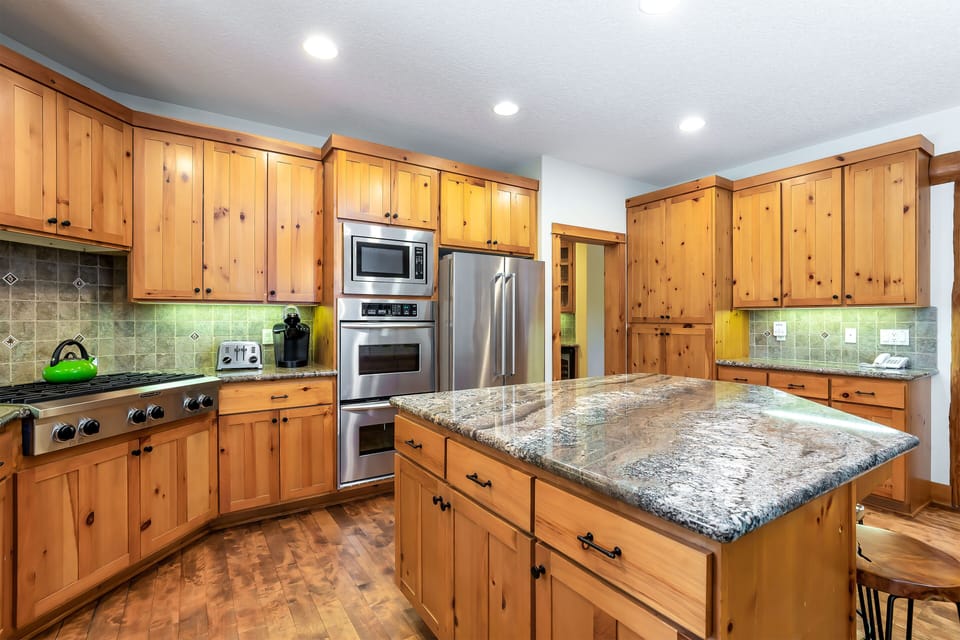Kitchen - Main Level