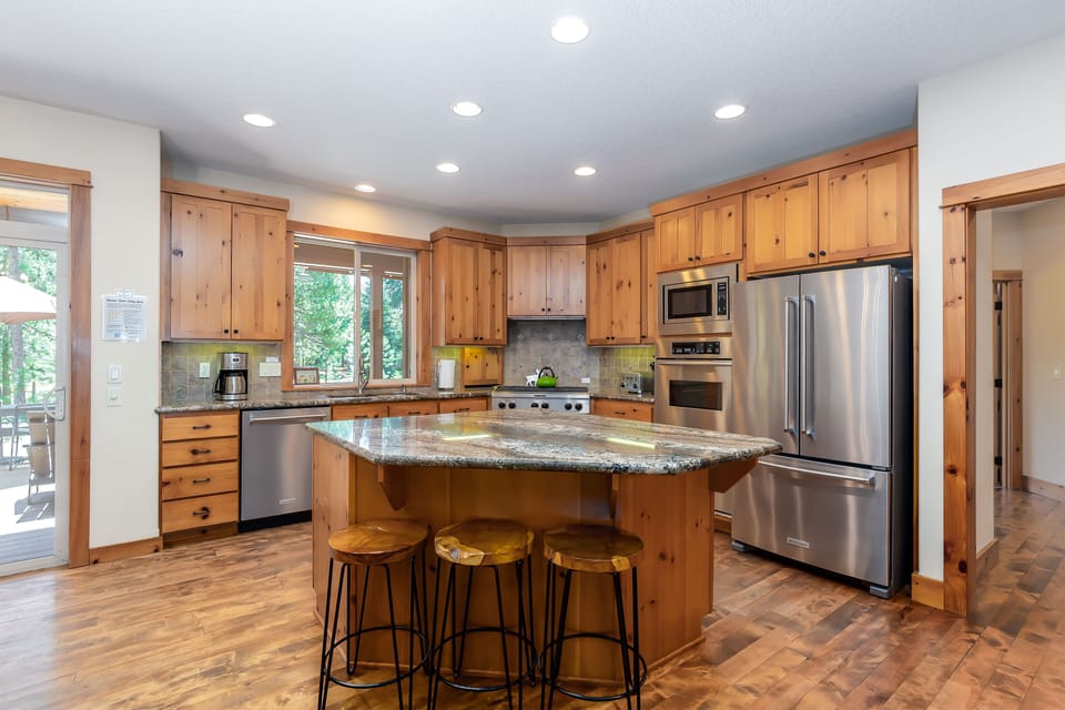 Kitchen - Main Level