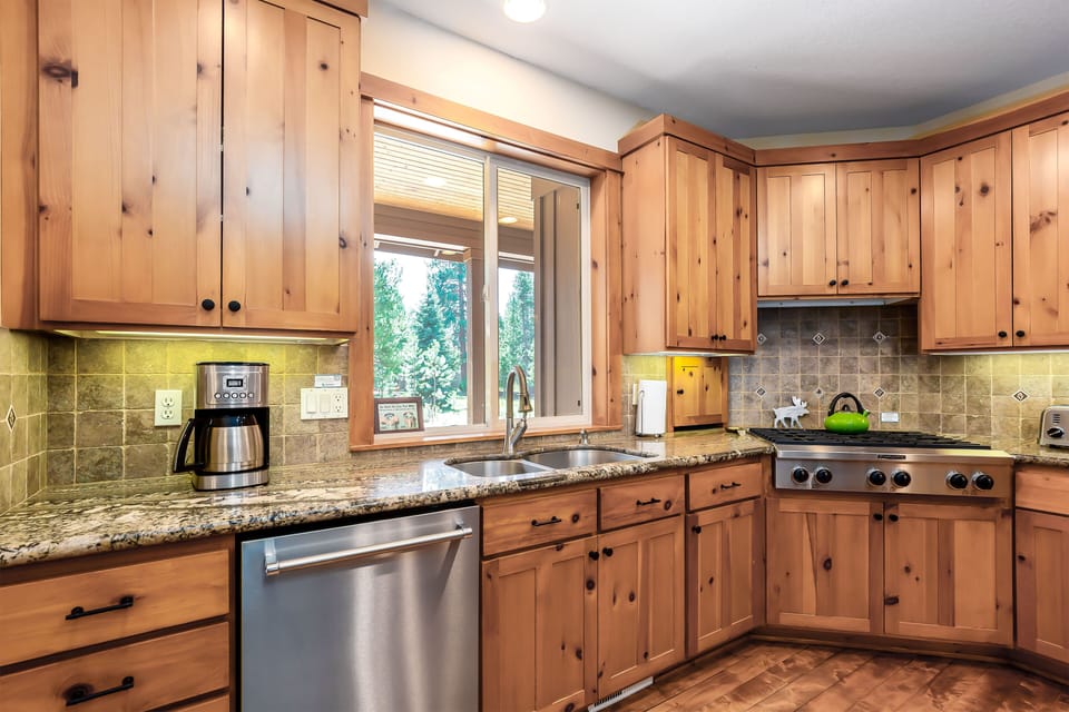 Kitchen - Main Level