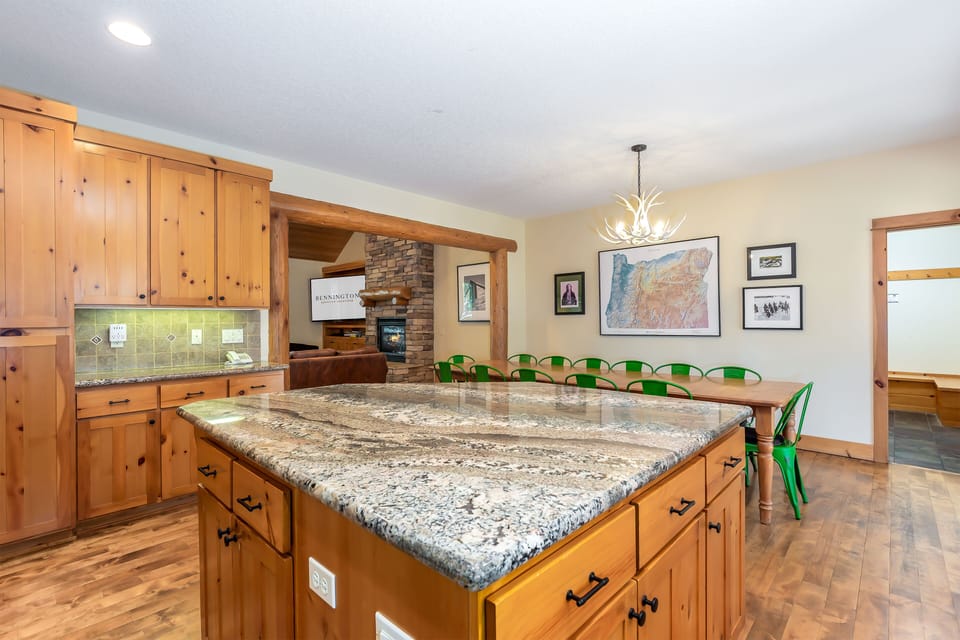 Kitchen - Main Level