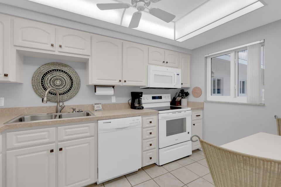 Fully equipped kitchen at Sand Caper 407