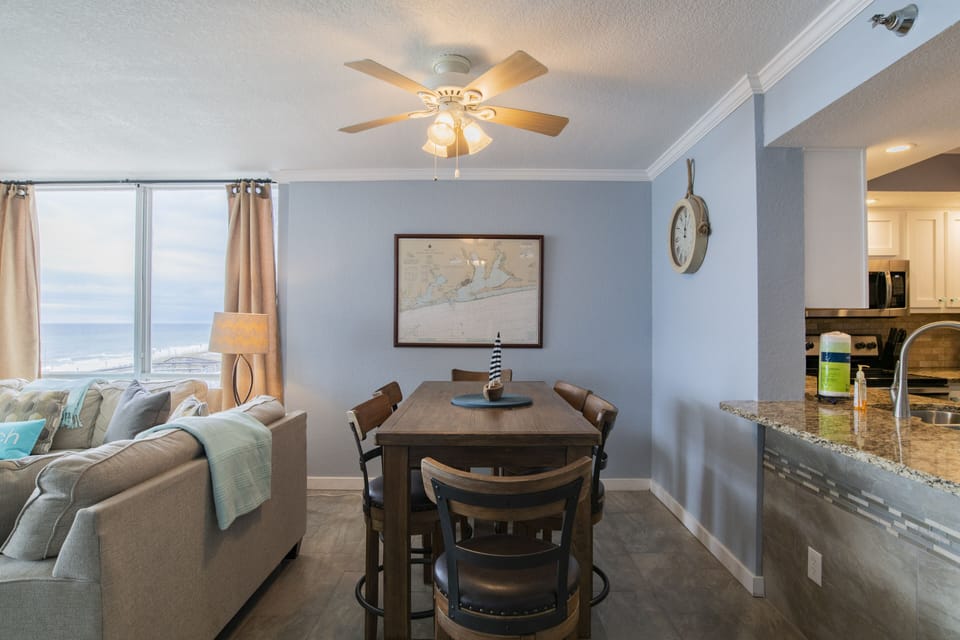 Perdido Sun Resort ~ Unit 306 - Dine in or dine out! Perdido Key has some of the freshest gulf seafood you will ever taste.