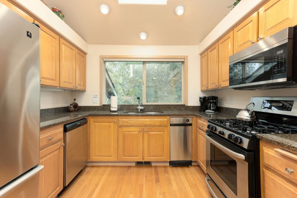 Kitchen - Main Level