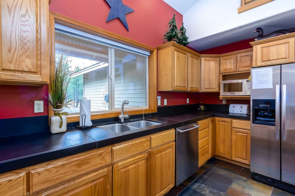 Kitchen - Main Level