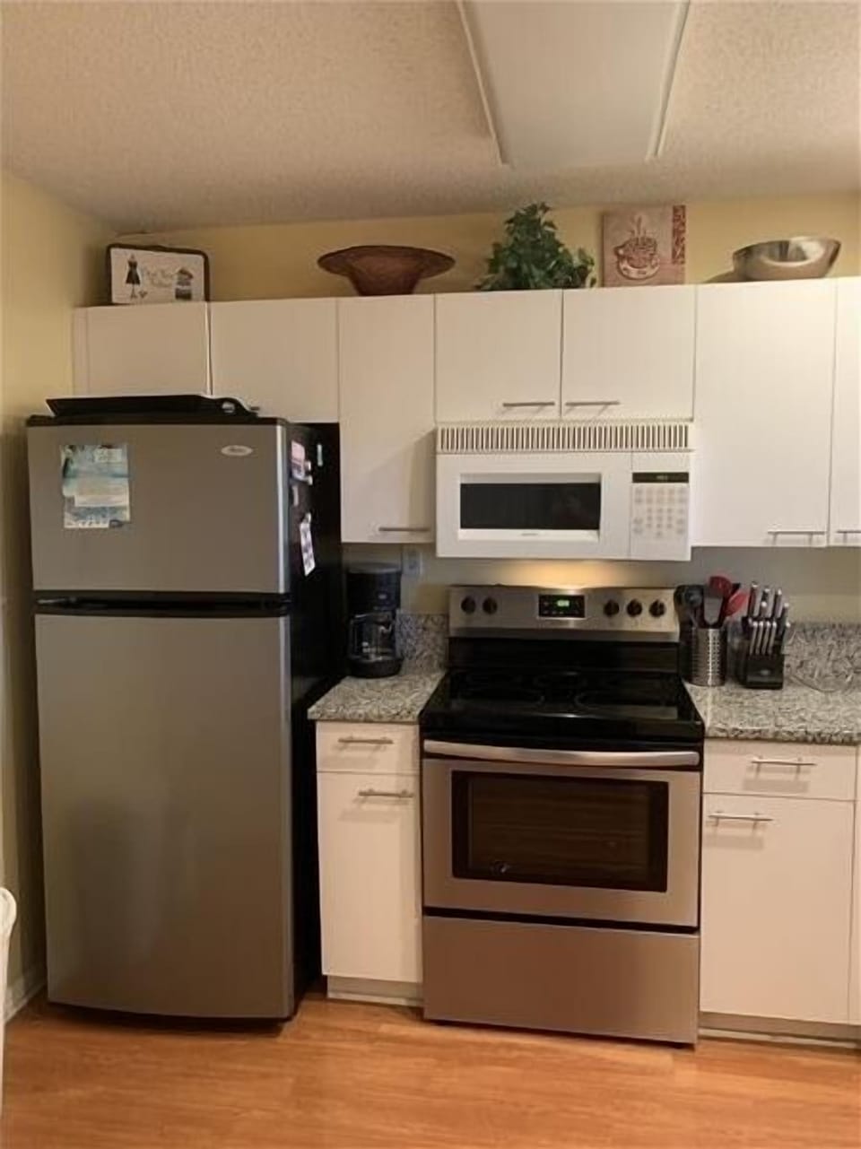 Kitchen 1