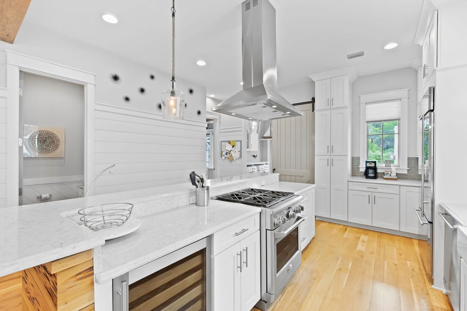 First Floor: Kitchen