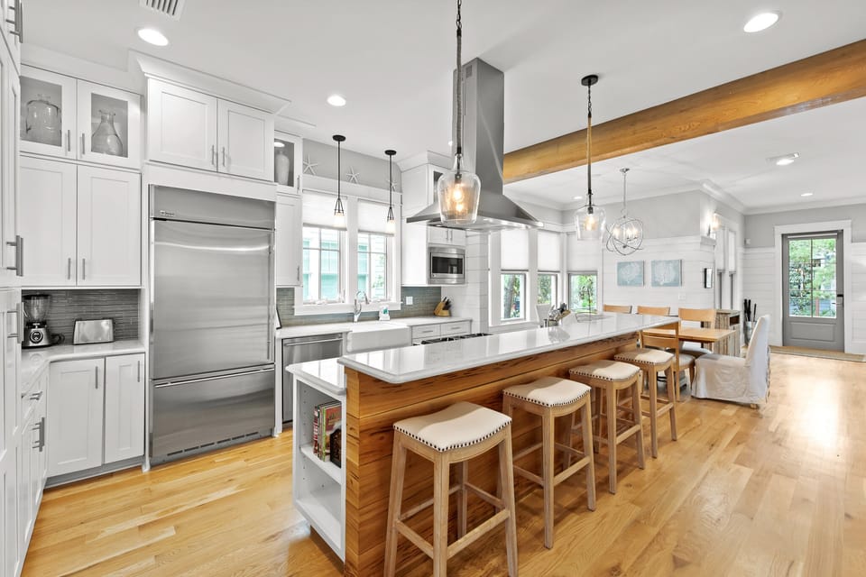 First Floor: Kitchen