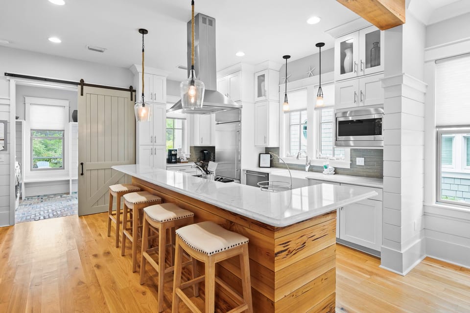 First Floor: Kitchen