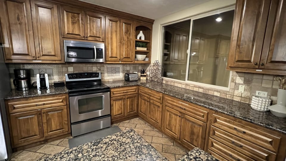 Full kitchen with all the amenities. 