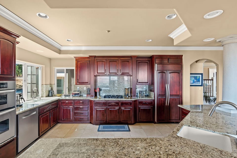 Gourmet kitchen-well stocked with essentials