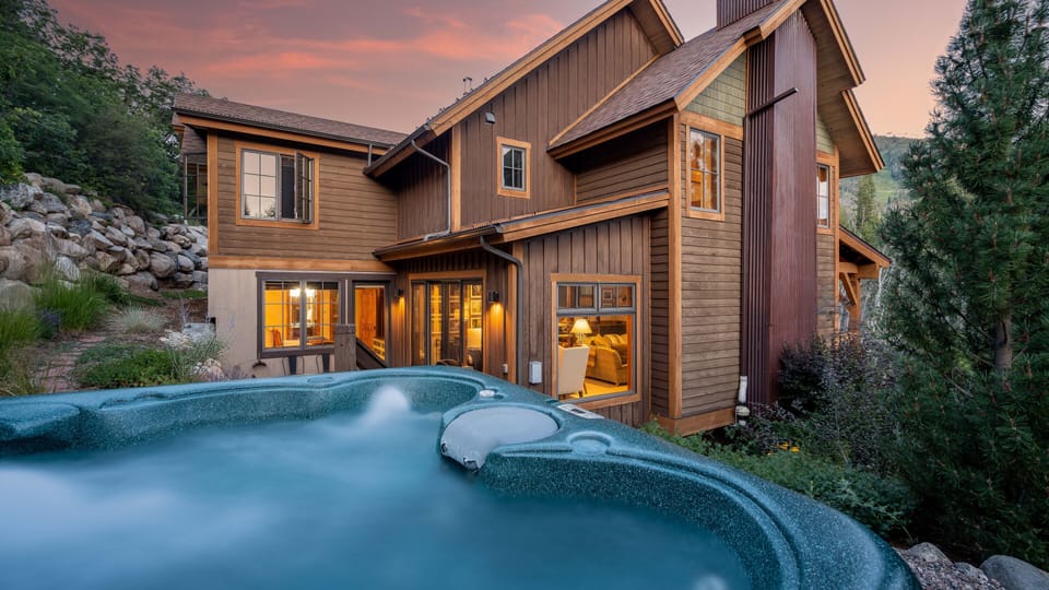 Private hot tub