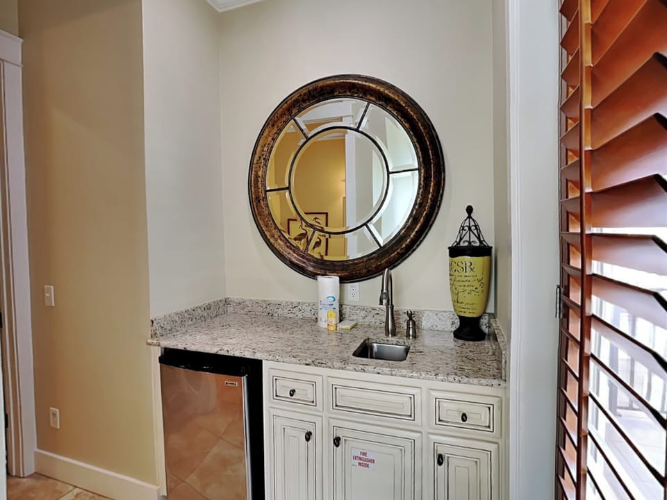 Third Floor, Primary Bedroom - Wet Bar