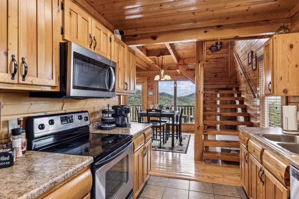 Gourmet Kitchen