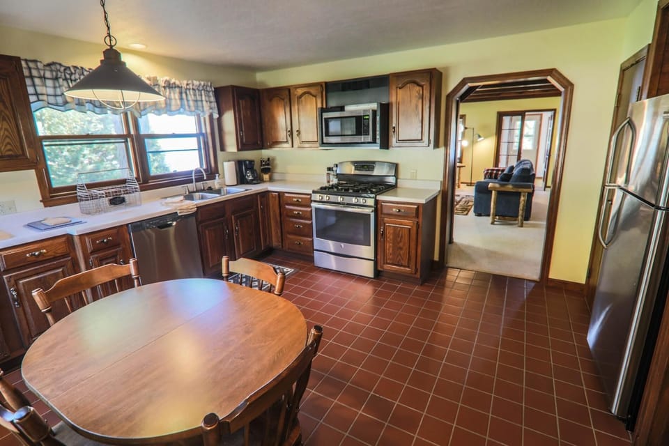 Lakefront Cabin #8 The Musky House (333)