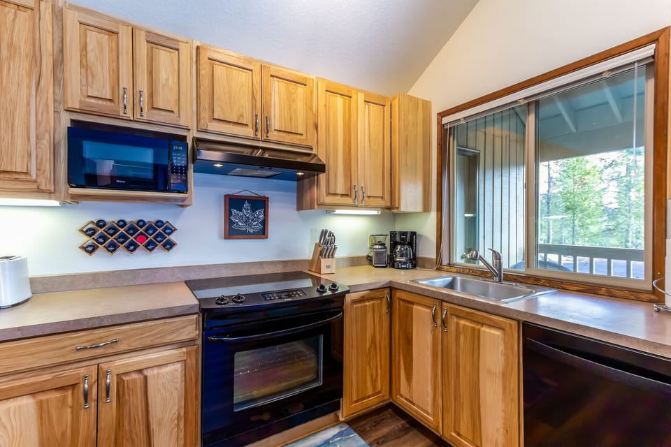 Kitchen - Main Level