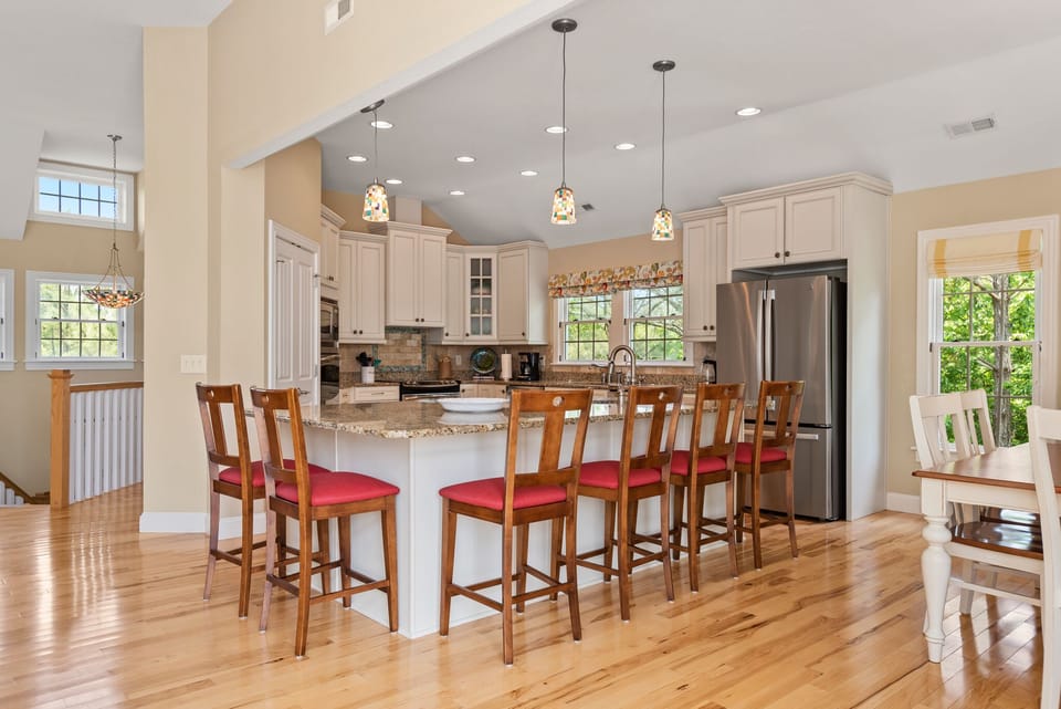 CC059: Sweet Retreat | Top Level Kitchen