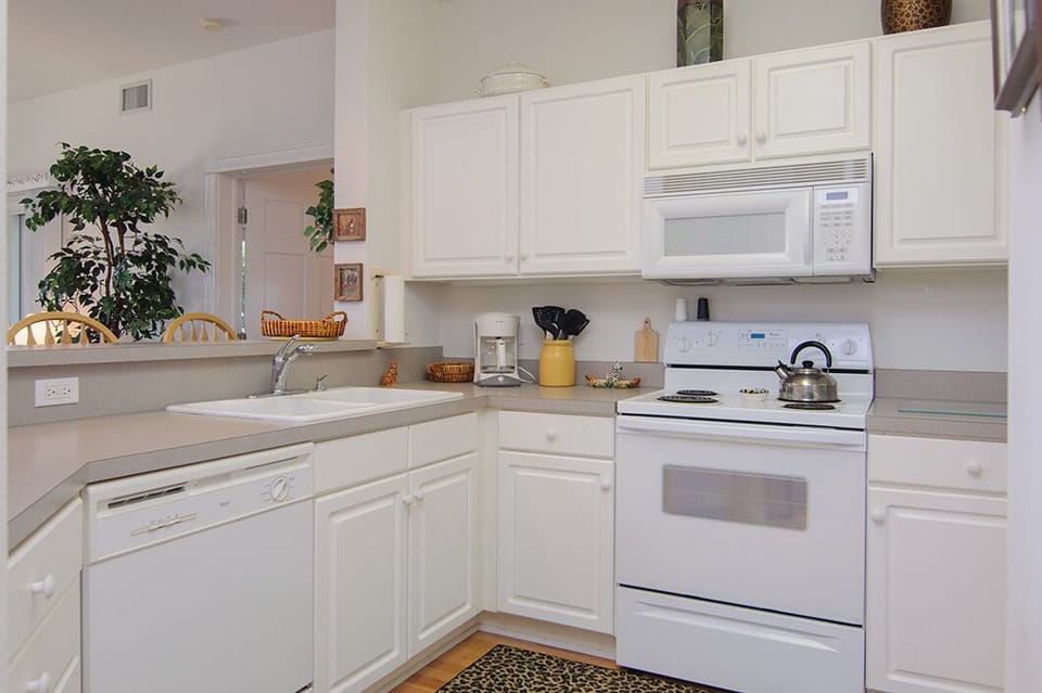 WR4C: Monkey Business | Kitchen