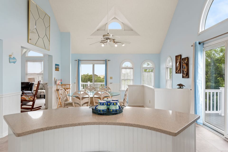 WH601: Landes Dream l Top Level Kitchen