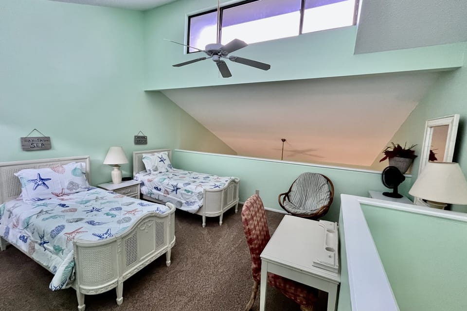 Bedroom 3 (open loft)