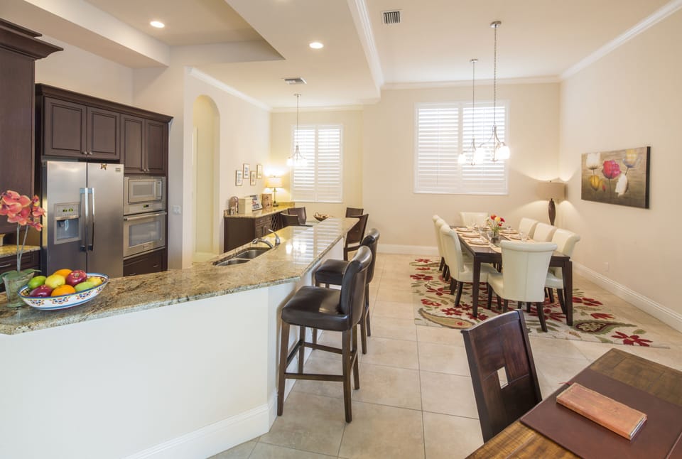 Kitchen Dining area