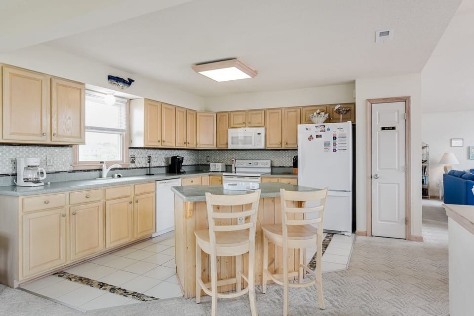 WH602: My Happy Place | Top Level Kitchen
