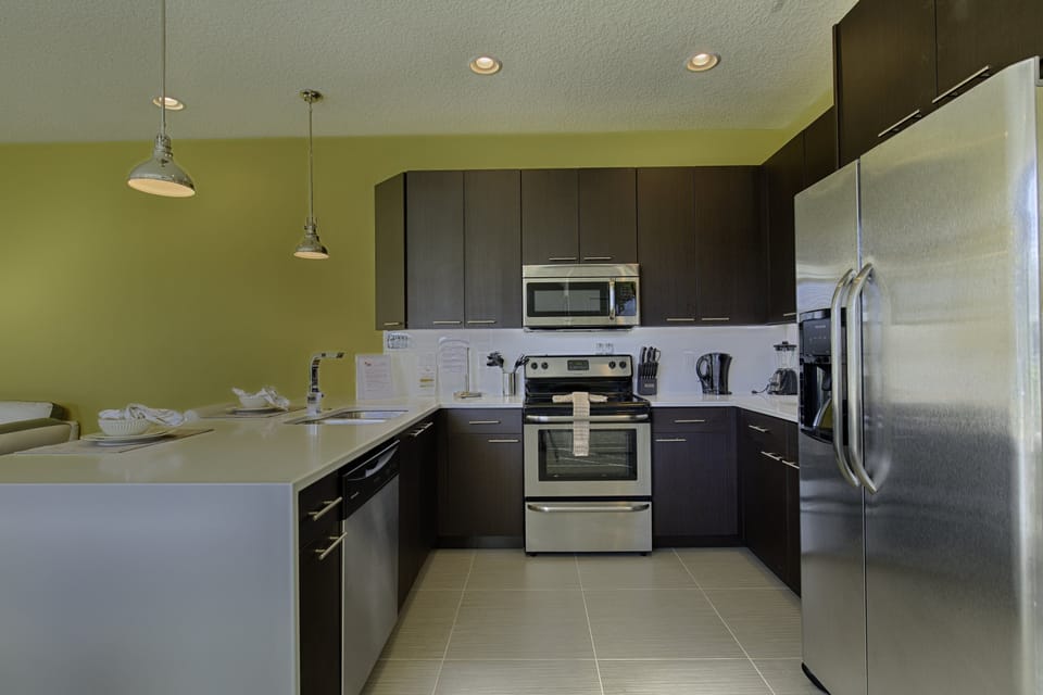 02_Stainless_Steel_Appliances_0721.jpg