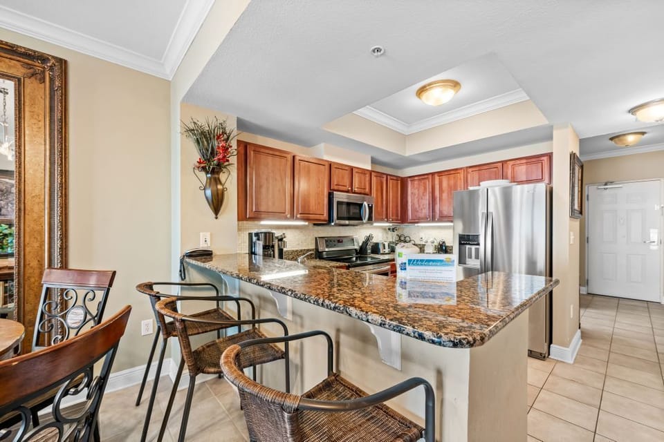 Crystal Tower 1205 Kitchen Counter Seats 3