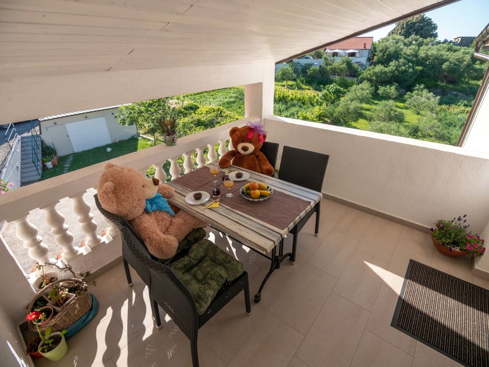 Terrace 2
