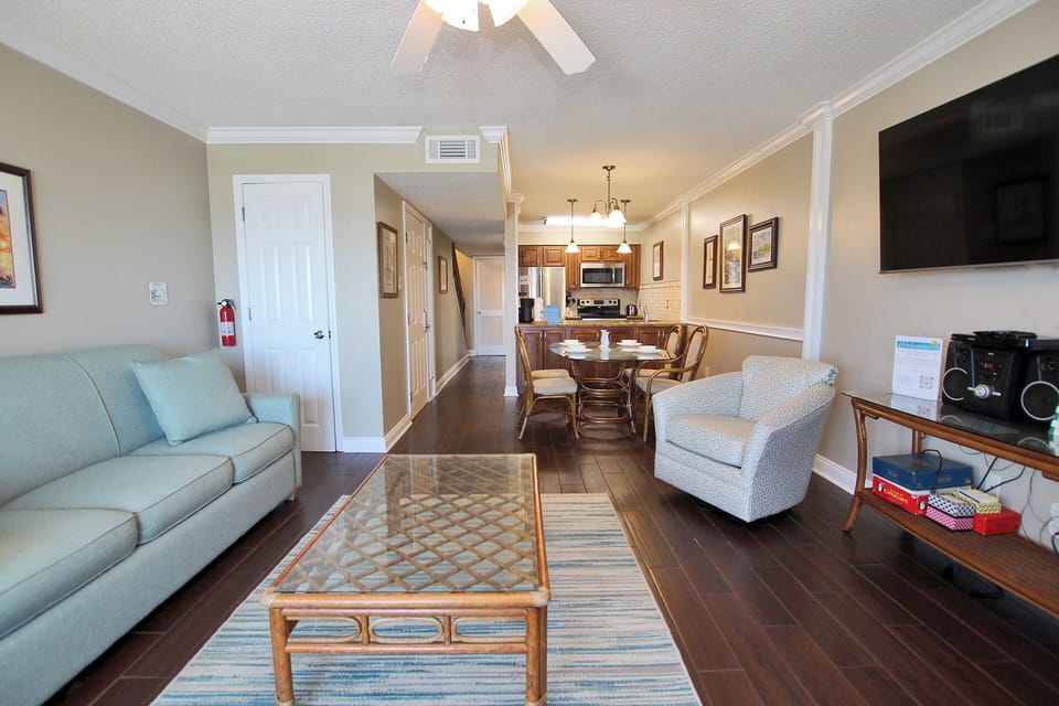 2 - Living Room (6)